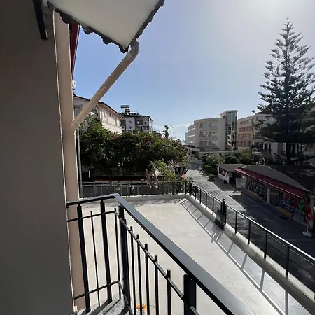 Han Apart Hotel Side